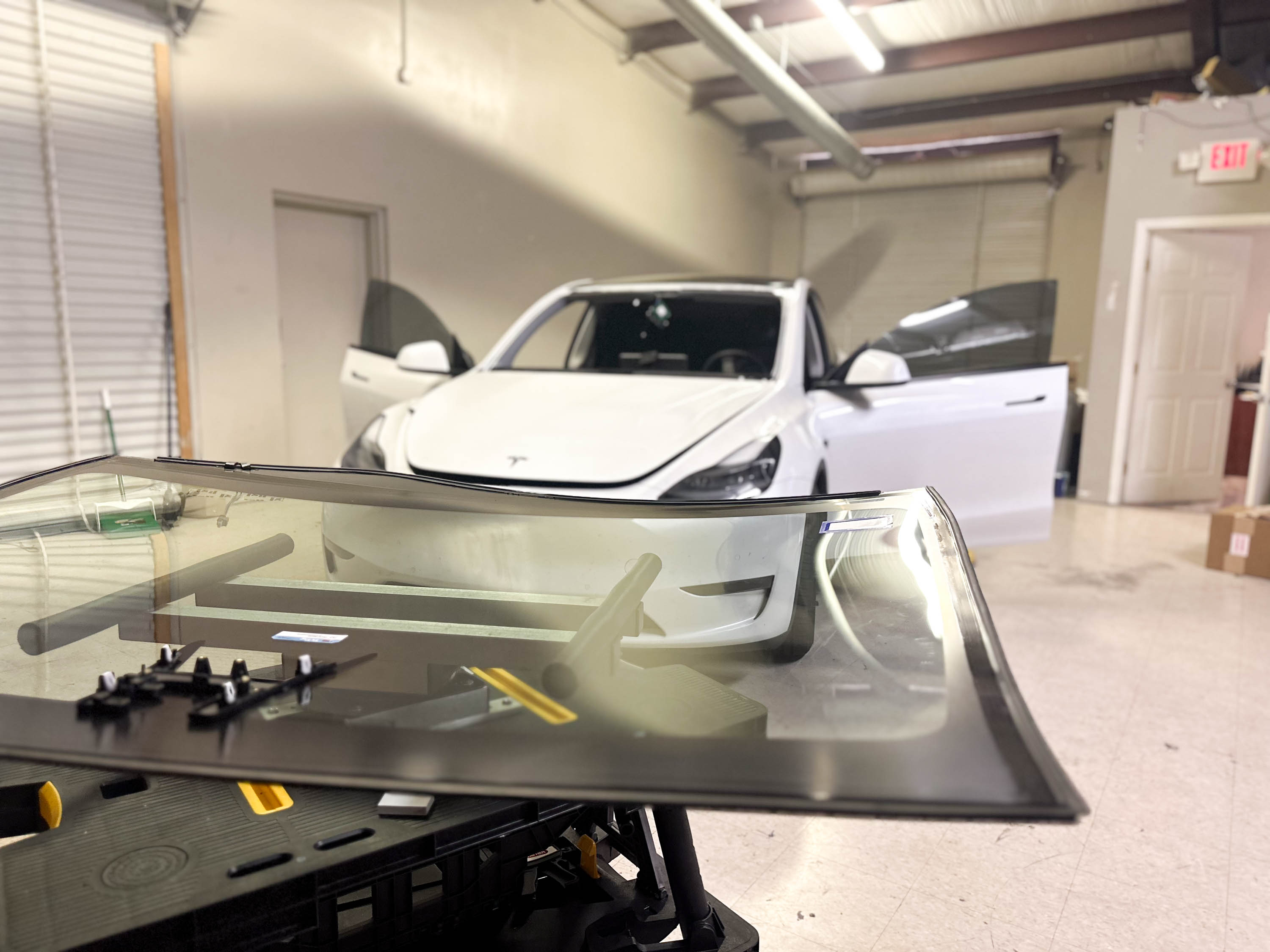 tesla-mobile-windshield-replacement-austin-tx